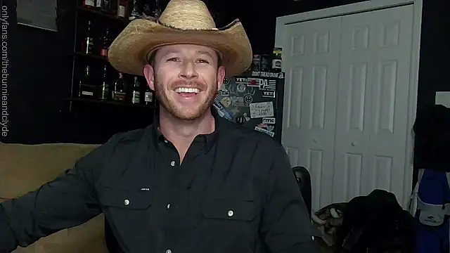 Snapshot of chillinthemosttt chatting on 12/06/24, 04:25 chillinthemosttt online show from 12/06/24, 04:25