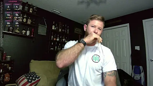 Snapshot of chillinthemosttt chatting on 12/30/24, 03:47 chillinthemosttt online show from 12/30/24, 03:47