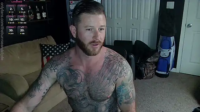 Snapshot of chillinthemosttt chatting on 02/08/25, 08:10 chillinthemosttt online show from 02/08/25, 08:10