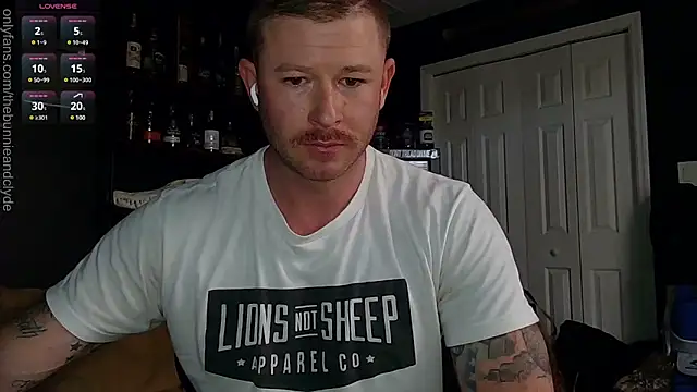 Snapshot of chillinthemosttt chatting on 02/28/25, 06:52 chillinthemosttt online show from 02/28/25, 06:52