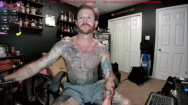 Snapshot of chillinthemosttt chatting on 09/19/25, 01:40 chillinthemosttt online show from 09/19/25, 01:40