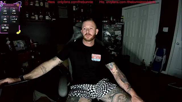 Snapshot of chillinthemosttt chatting on 10/10/25, 03:49 chillinthemosttt online show from 10/10/25, 03:49