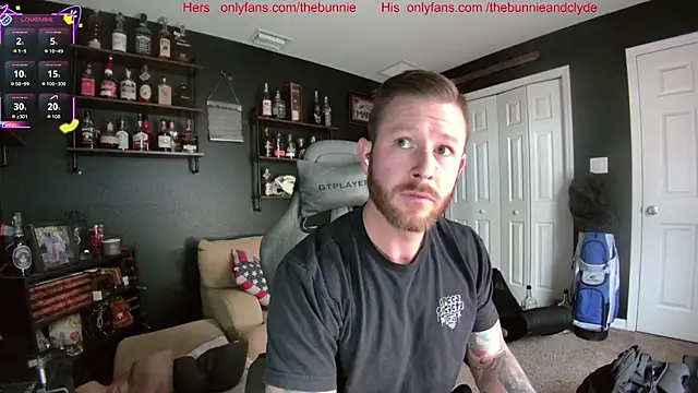 Snapshot of chillinthemosttt chatting on 10/29/25, 03:14 chillinthemosttt online show from 10/29/25, 03:14