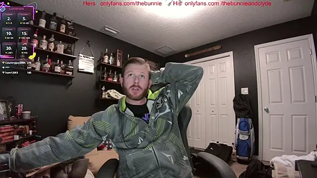 Snapshot of chillinthemosttt chatting on 11/04/25, 03:05 chillinthemosttt online show from 11/04/25, 03:05