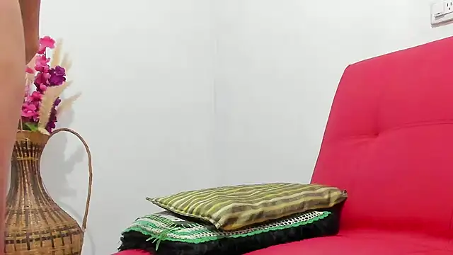 Snapshot of Latin_Mature975 chatting on 10/06/25, 08:12 Latin Mature975 online show from 10/06/25, 08:12