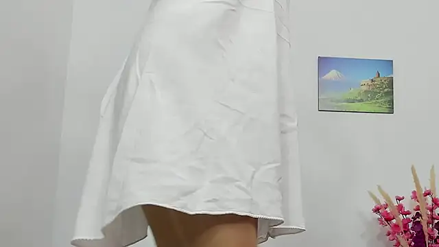 Snapshot of Latin_Mature975 chatting on 10/22/25, 07:52 Latin Mature975 online show from 10/22/25, 07:52