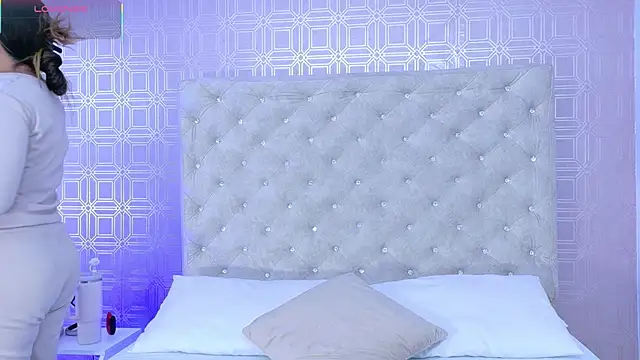 Sara Desire online show from 09/14/25, 12:15