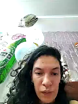 Snapshot of rebekka_simpson chatting on 01/05/25, 06:24 rebekka simpson online show from 01/05/25, 06:24