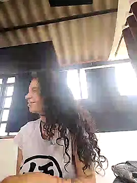 Snapshot of rebekka_simpson chatting on 01/08/25, 03:28 rebekka simpson online show from 01/08/25, 03:28