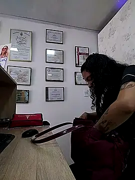 Snapshot of rebekka_simpson chatting on 03/01/25, 03:05 rebekka simpson online show from 03/01/25, 03:05