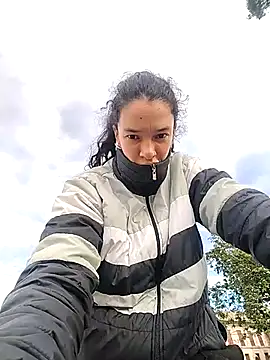 Snapshot of rebekka_simpson chatting on 11/11/25, 12:49 rebekka simpson online show from 11/11/25, 12:49