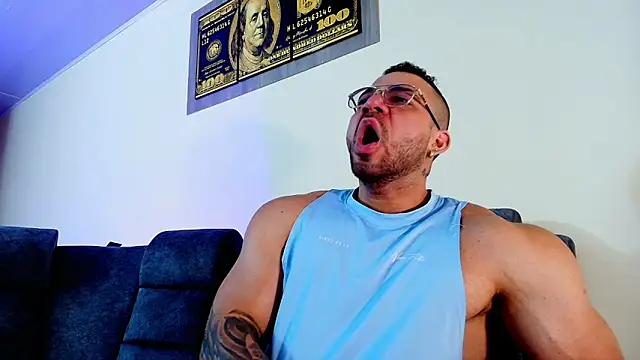 Snapshot of JeremyLowe chatting on 10/22/25, 06:07 JeremyLowe online show from 10/22/25, 06:07