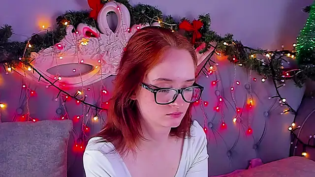 Snapshot of BridgetDay chatting on 12/31/24, 07:20 BridgetDay online show from 12/31/24, 07:20