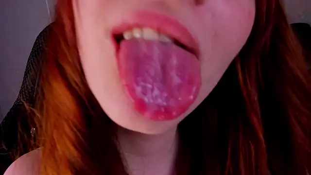 Snapshot of BridgetDay chatting on 01/18/25, 05:04 BridgetDay online show from 01/18/25, 05:04