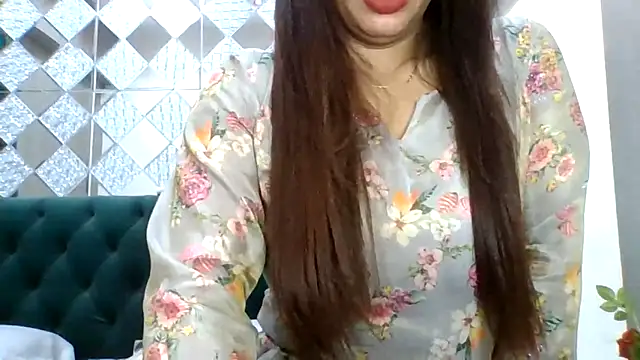 sparkling queen online show from 09/29/25, 08:46