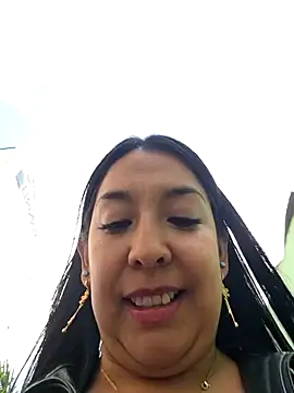 Snapshot of Bella_keny chatting on 02/28/25, 10:06 Bella keny online show from 02/28/25, 10:06