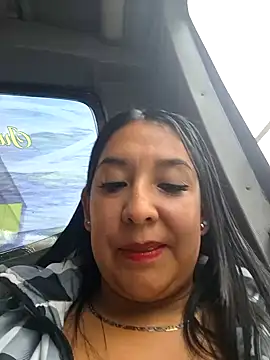 Snapshot of Bella_keny chatting on 03/19/25, 08:00 Bella keny online show from 03/19/25, 08:00