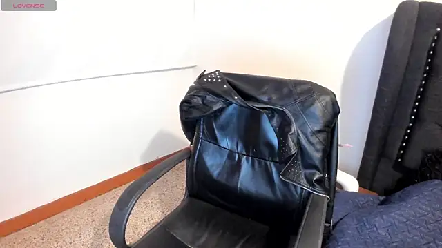 EmaGw online show from 03/16/25, 01:49