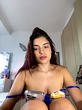 Snapshot of dakota_le chatting on 10/16/25, 01:01 dakota le online show from 10/16/25, 01:01