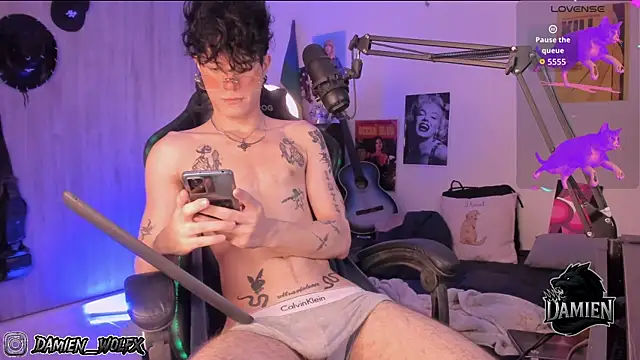 cinnamon boyxxx online show from 11/23/25, 03:50