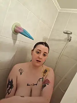 Snapshot of Sora_eroneko chatting on 10/11/25, 04:27 Sora eroneko online show from 10/11/25, 04:27