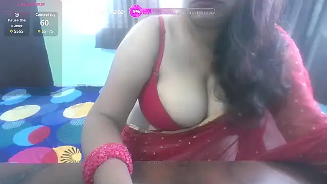 hot-saniya01 online show from 11/19/25, 07:52