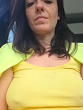 Snapshot of lovewildguy1 chatting on 10/13/25, 06:13 lovewildguy1 online show from 10/13/25, 06:13