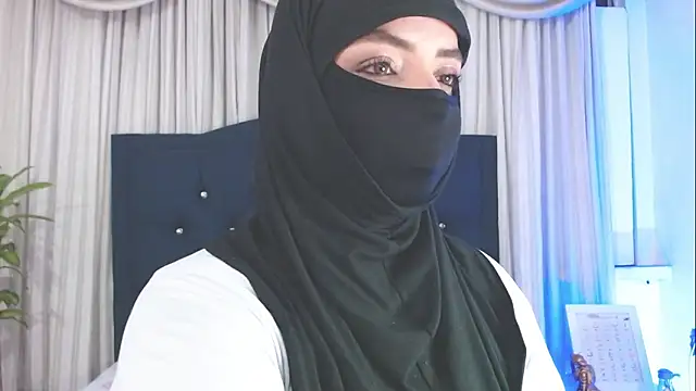 Uzra hayed online show from 02/25/25, 10:39