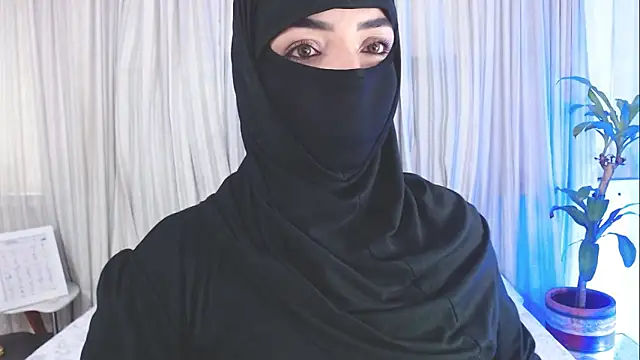 Uzra hayed online show from 09/28/25, 02:33