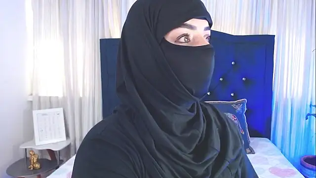 Uzra hayed online show from 10/26/25, 02:23