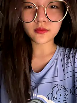 Snapshot of Krixxi22 chatting on 10/09/25, 03:54 Krixxi22 online show from 10/09/25, 03:54