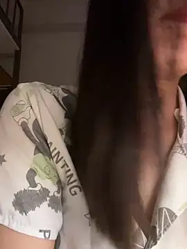 Snapshot of Krixxi22 chatting on 10/11/25, 02:26 Krixxi22 online show from 10/11/25, 02:26