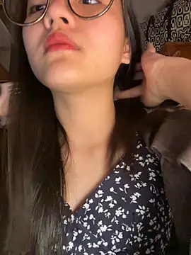 Snapshot of Krixxi22 chatting on 11/08/25, 02:28 Krixxi22 online show from 11/08/25, 02:28