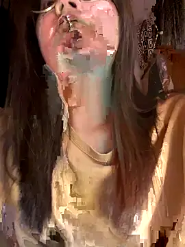 Snapshot of Krixxi22 chatting on 11/14/25, 04:17 Krixxi22 online show from 11/14/25, 04:17