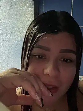 Snapshot of Scarlett_grey1 chatting on 12/28/24, 10:34 Scarlett grey1 online show from 12/28/24, 10:34