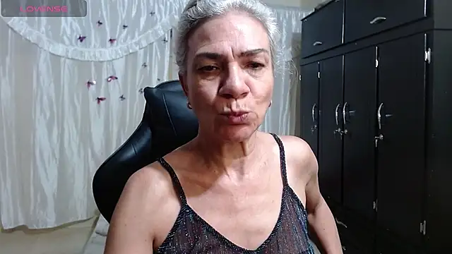 Snapshot of Giorgia_xue53 chatting on 02/24/25, 02:19 Giorgia xue53 online show from 02/24/25, 02:19