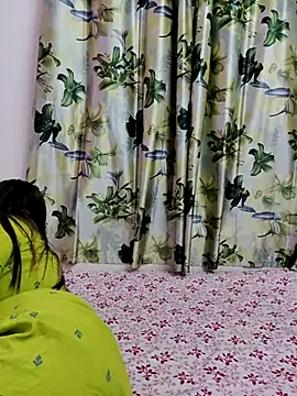 Snapshot of Natasha-143 chatting on 11/21/25, 07:56 Natasha-143 online show from 11/21/25, 07:56