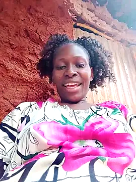 LOVELY-2BERRY online show from 10/20/25, 06:36