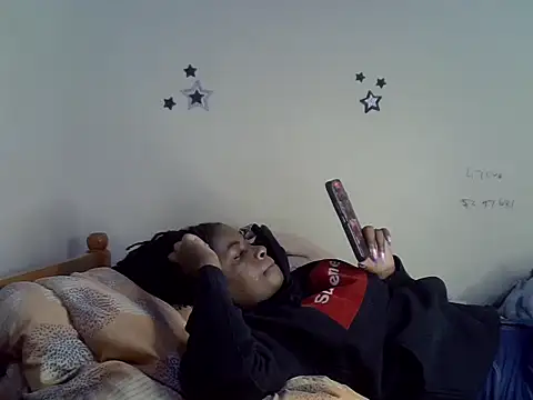 Snapshot of Pretty_savage3 chatting on 02/11/25, 05:16 Pretty savage3 online show from 02/11/25, 05:16