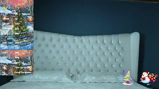 Snapshot of nichole_bree_ chatting on 12/06/24, 11:11 nichole bree online show from 12/06/24, 11:11