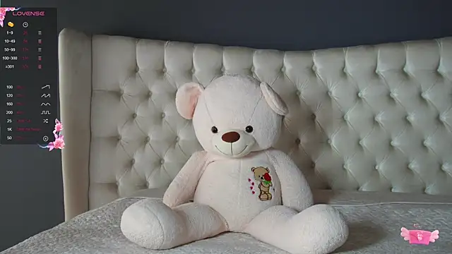Snapshot of nichole_bree_ chatting on 02/27/25, 07:15 nichole bree online show from 02/27/25, 07:15