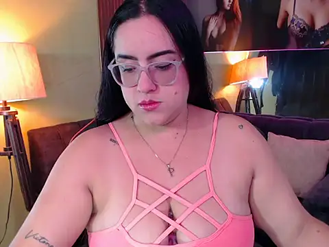 Sofiia davis23 online show from 11/05/25, 01:33