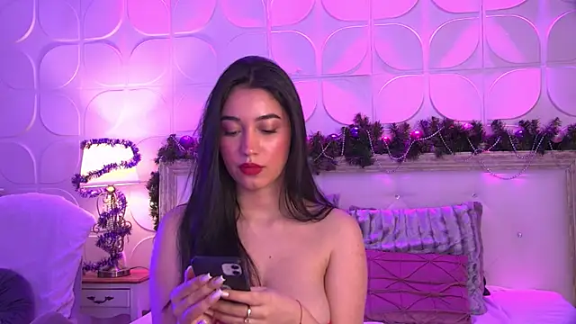 Snapshot of Amy_Sin chatting on 12/17/24, 06:20 Amy Sin online show from 12/17/24, 06:20