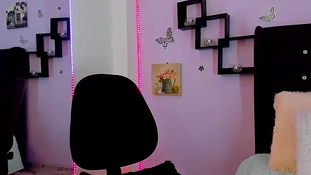 Laurablue online show from 12/20/24, 12:08