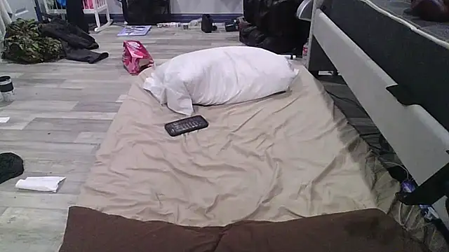 Snapshot of deepinnnnn chatting on 02/23/25, 09:22 deepinnnnn online show from 02/23/25, 09:22