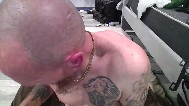 Snapshot of deepinnnnn chatting on 02/25/25, 06:20 deepinnnnn online show from 02/25/25, 06:20