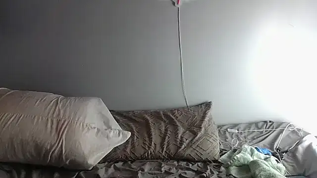 Snapshot of deepinnnnn chatting on 03/14/25, 03:48 deepinnnnn online show from 03/14/25, 03:48