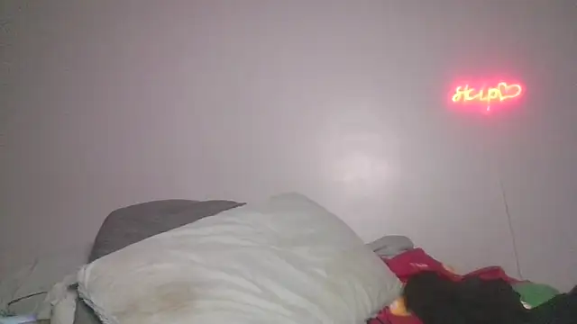 Snapshot of deepinnnnn chatting on 10/06/25, 12:41 deepinnnnn online show from 10/06/25, 12:41