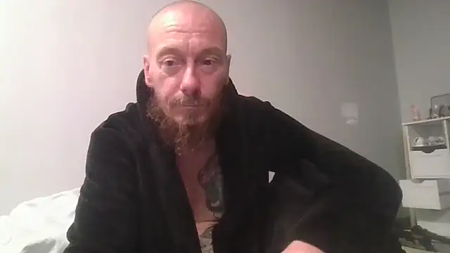 Snapshot of deepinnnnn chatting on 10/13/25, 09:31 deepinnnnn online show from 10/13/25, 09:31