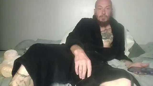 Snapshot of deepinnnnn chatting on 10/17/25, 07:44 deepinnnnn online show from 10/17/25, 07:44